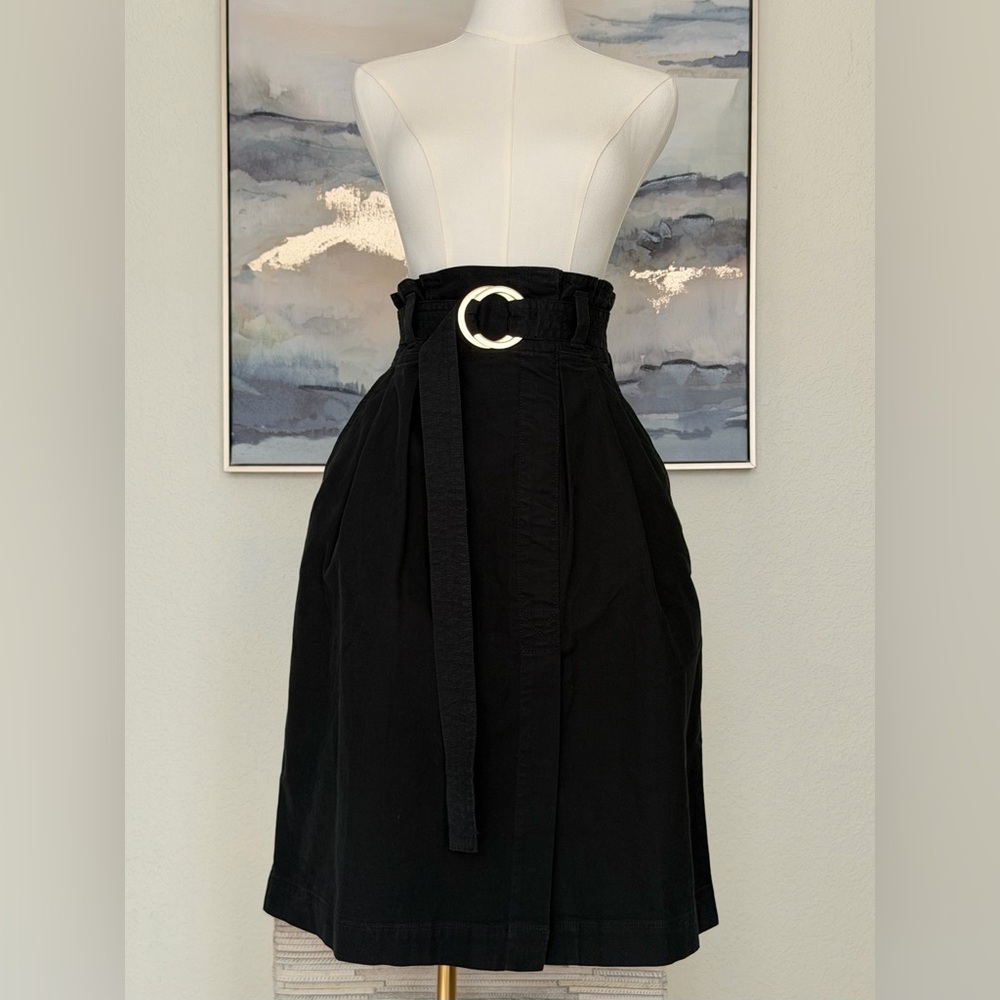 NWT Banana Republic Black Belted Paper Bag
Midi Skirt Size-6Tall